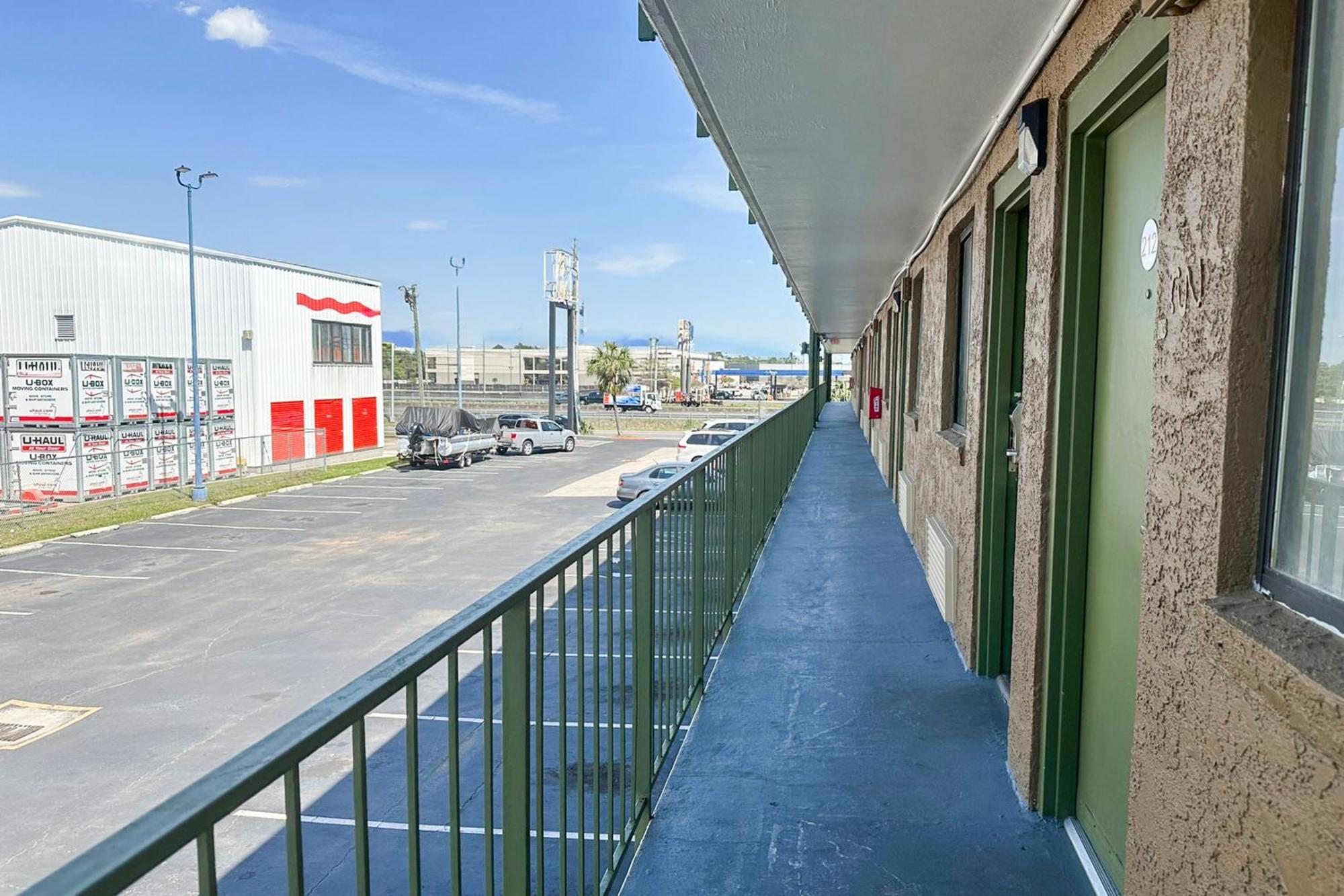 Oyo Hotel Mobile, Al I-65 At Airport Blvd Exterior foto