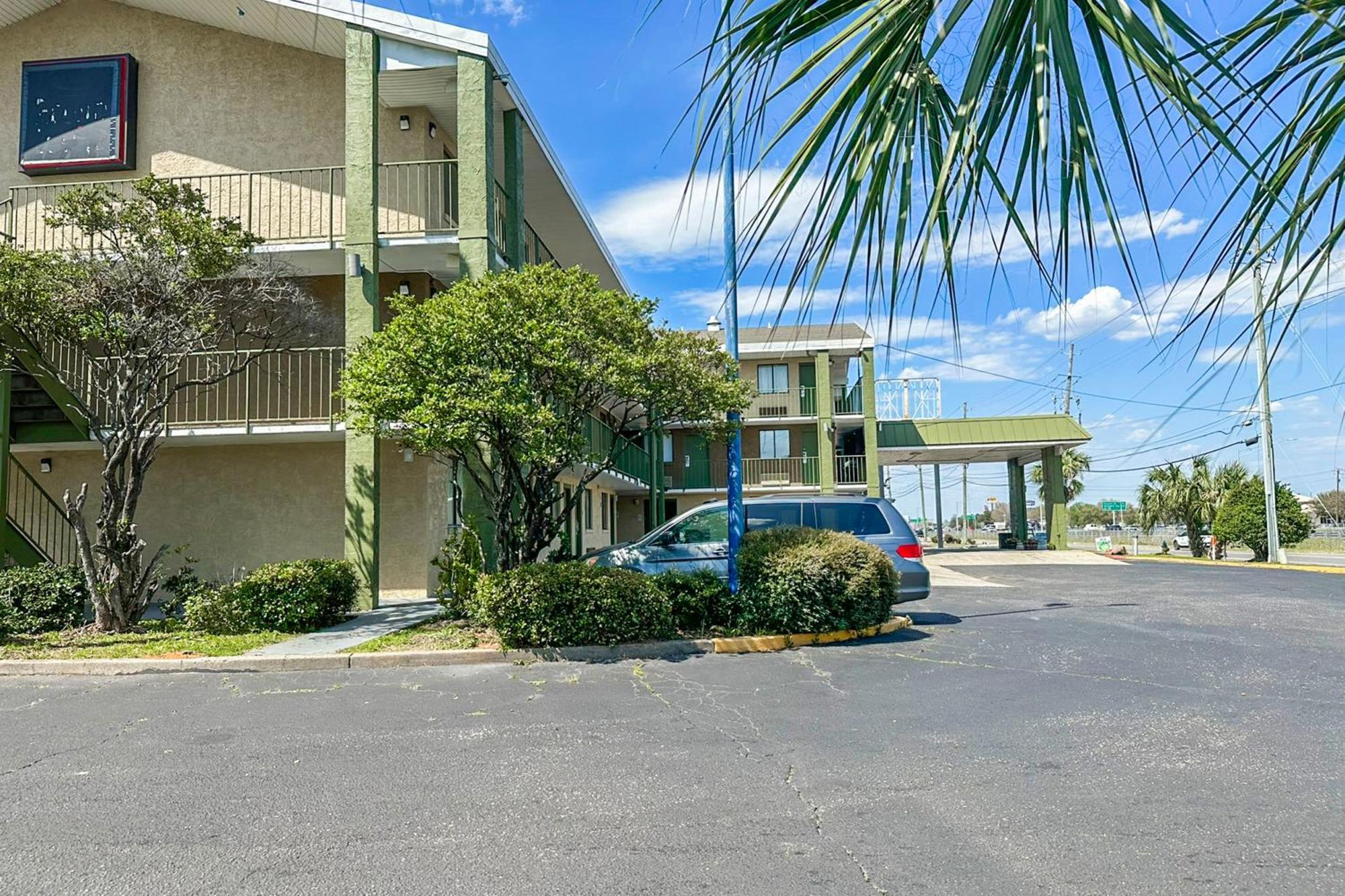 Oyo Hotel Mobile, Al I-65 At Airport Blvd Exterior foto